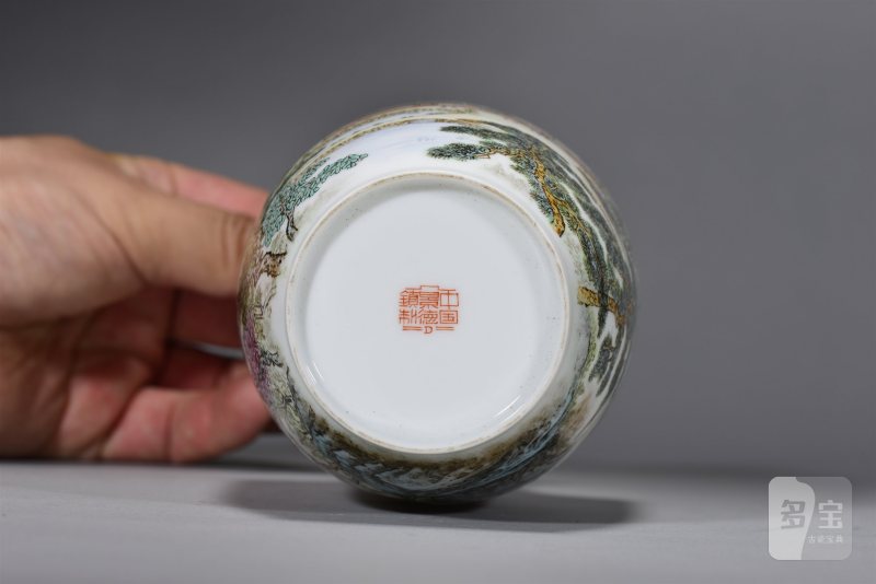 近现代 粉彩韶山山水薄胎瓶 - 图6
